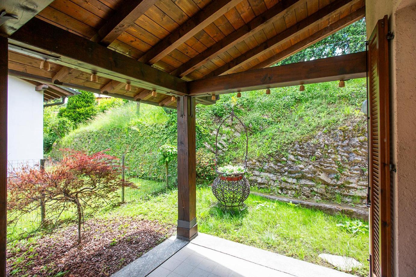 L'Acero Rosso - Giardino Privato E Box Auto Villa Menaggio Buitenkant foto
