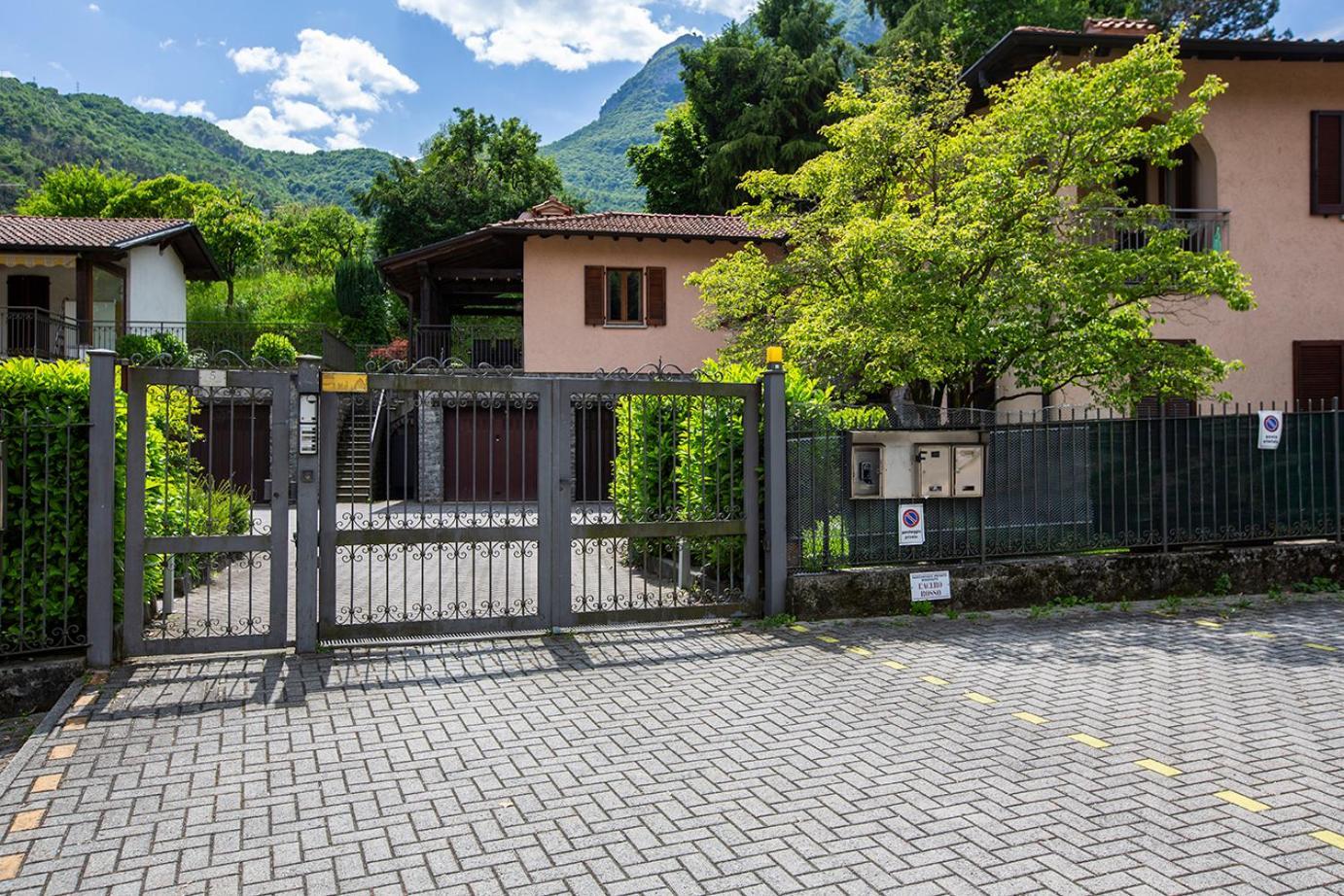 L'Acero Rosso - Giardino Privato E Box Auto Villa Menaggio Buitenkant foto